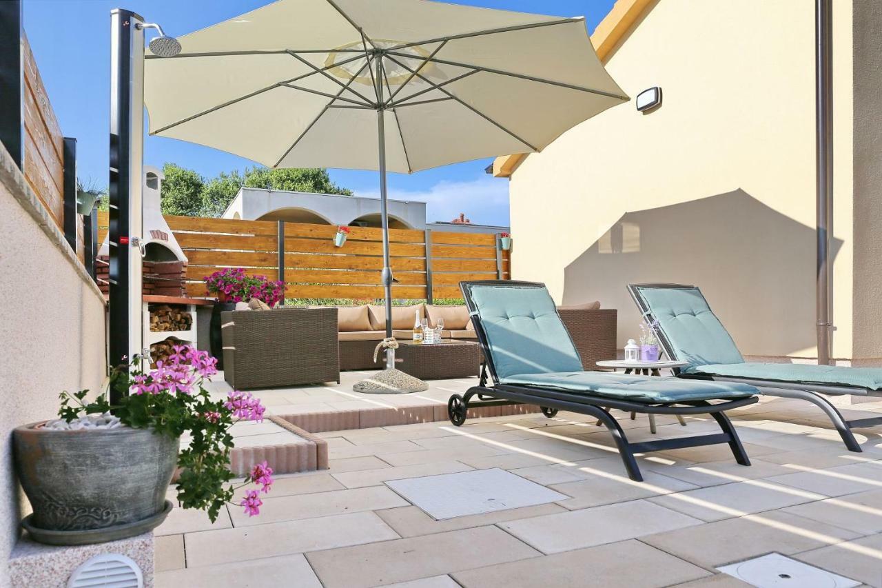 Punta Garden Pool House Villa Posedarje Exterior foto